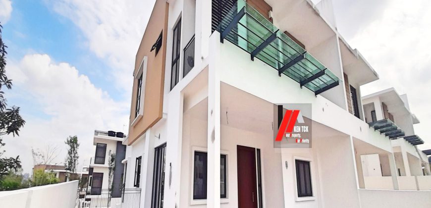 3 Storey Semi Detached The Estana 32 Kota Damansara