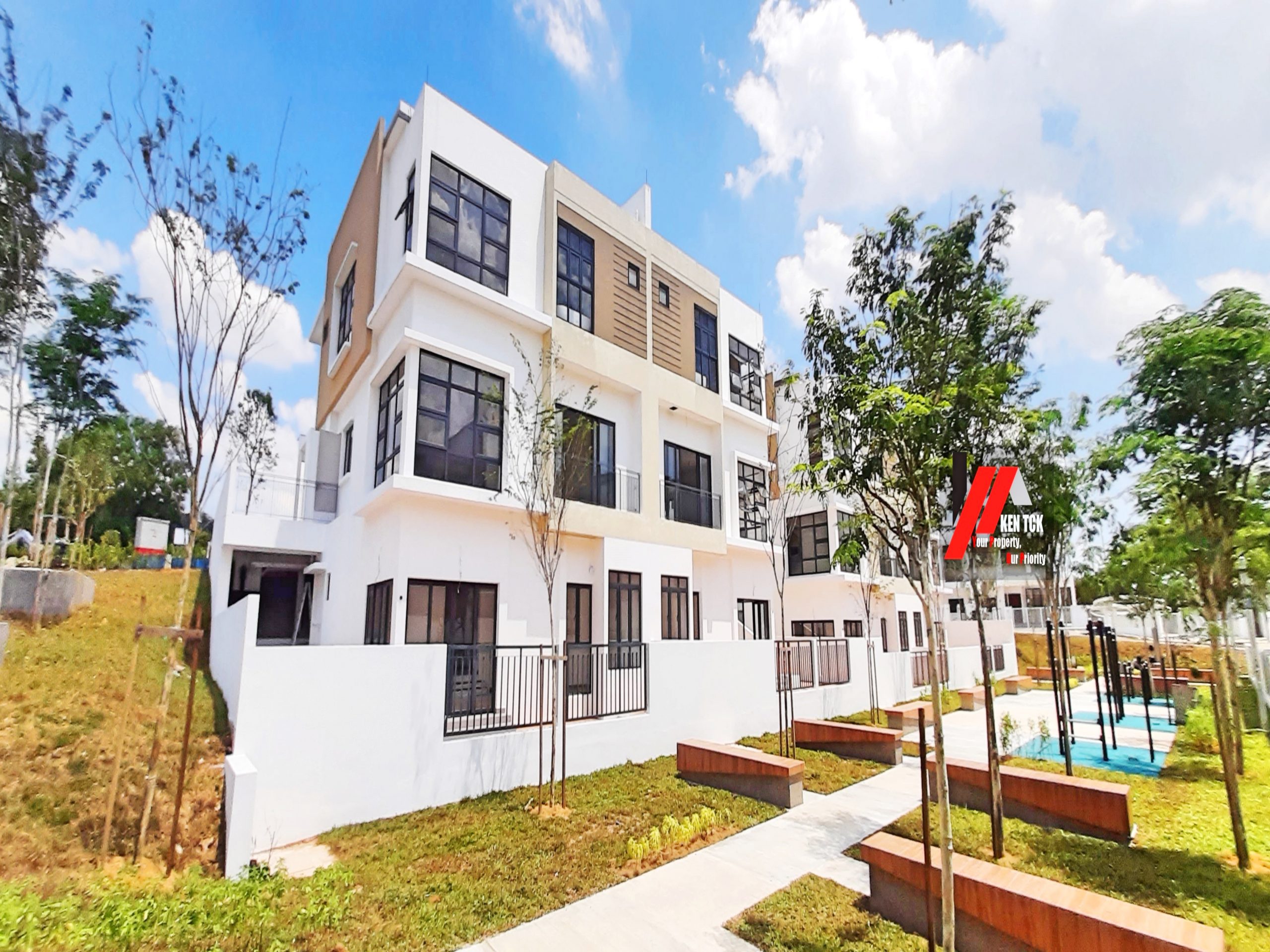 The Estana 32 Kota Damansara Seksyen 9 Semi Detached