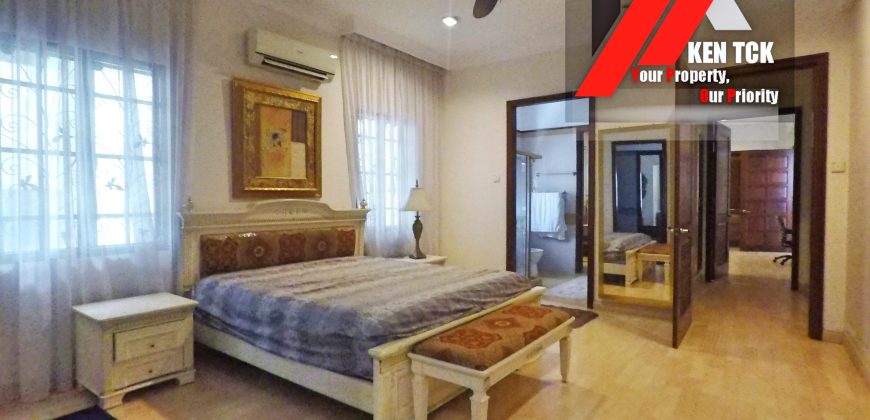 LakeView Saujana Bungalow