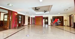 Tropicana Golf Lake View & Golf View Bungalow