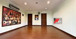 Tropicana Golf Lake View & Golf View Bungalow