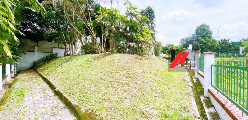 Tropicana Golf Corner Lot Semi Detached