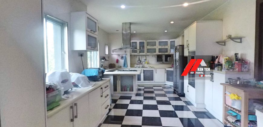 Tropicana Golf & Country Resort 3 Storey Bungalow With Swimming Pool @ Tropicana