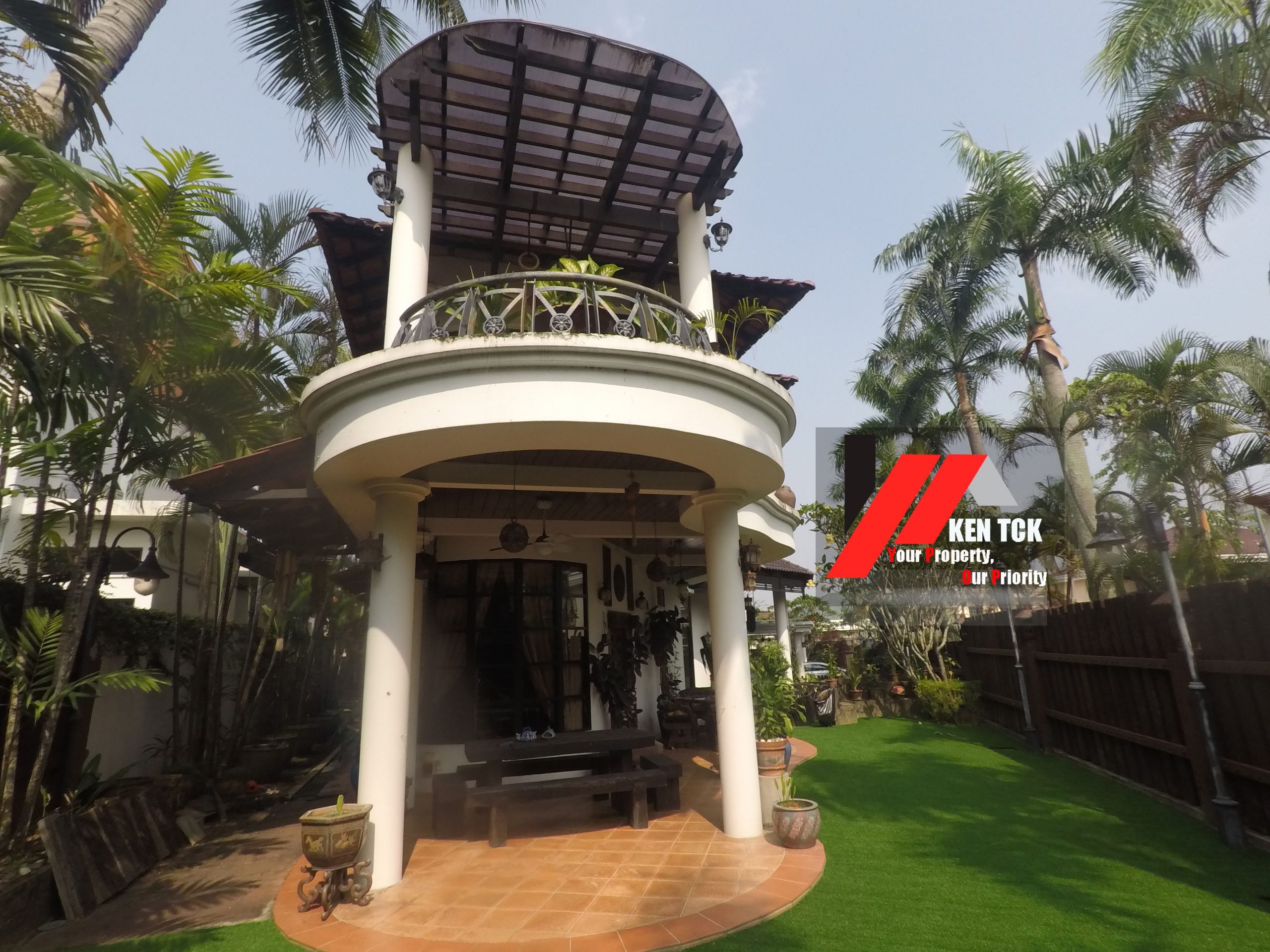 Tropicana Golf & Country Resort 3 Storey Bungalow @ Tropicana