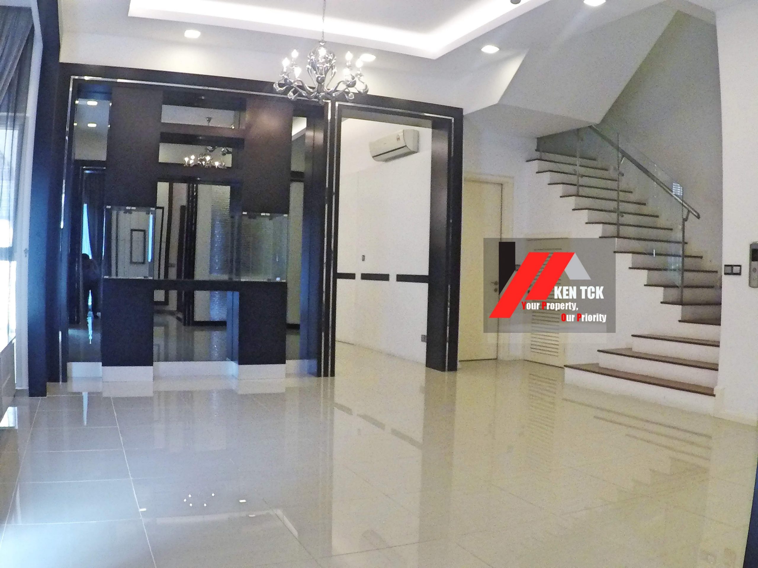 Renovated 3 Storey Semi Detached With Lift The Rafflesia @ Damansara Perdana