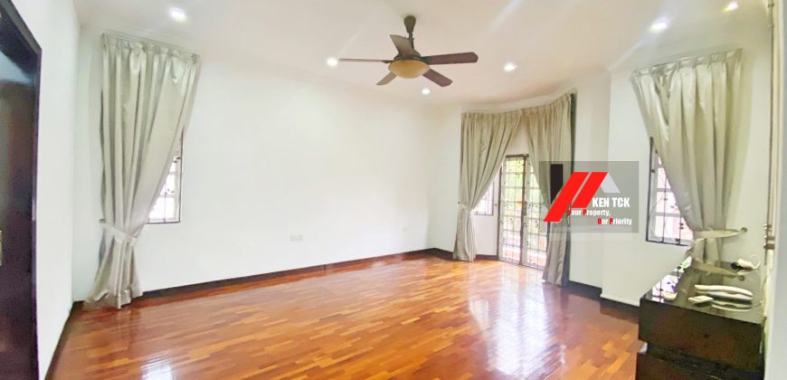 D Villa Equestrian Well Maintained Link Bungalow @ Kota Damansara