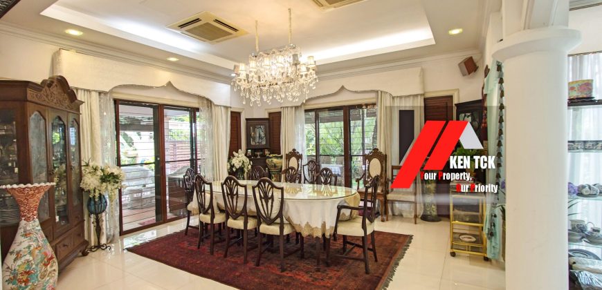 Villa Damansara 3 Storey Bungalow @ Kota Damansara