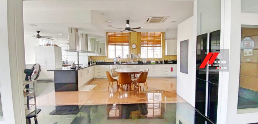 Tropicana Golf & Country Resort Colonial Design Bungalow With Golf View @ Tropicana