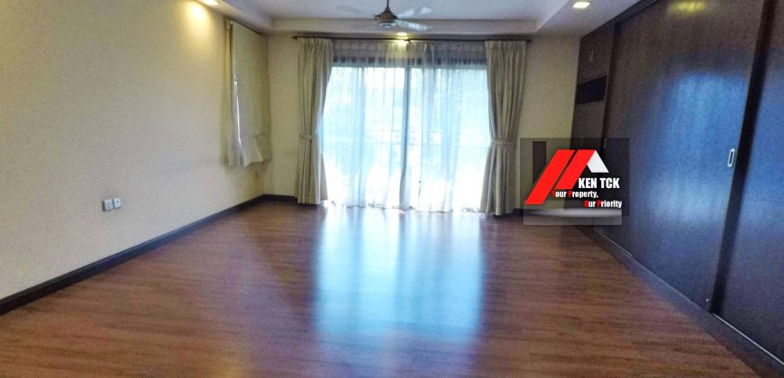 Seksyen 8 Pekaka Lake Side 2 Storey Semi Detached @ Kota Damansara