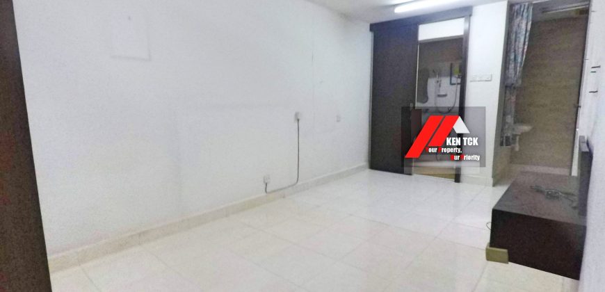 Seksyen 8 Pekaka Lake Side 2 Storey Semi Detached @ Kota Damansara