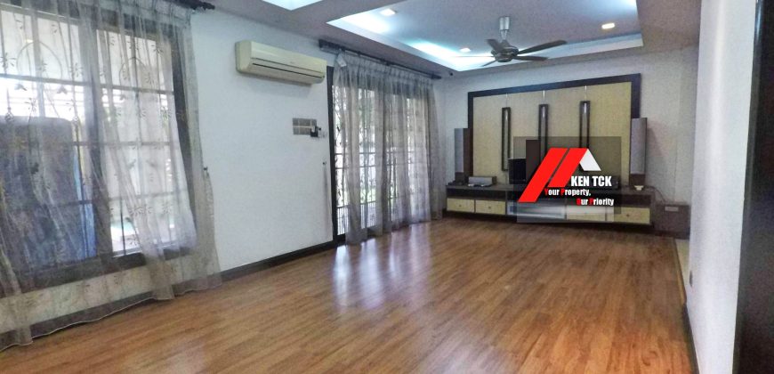 Seksyen 8 Pekaka Lake Side 2 Storey Semi Detached @ Kota Damansara