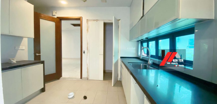Casabella 3 Storey Bungalow @ Kota Damansara