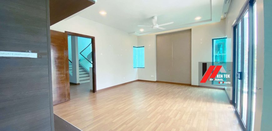 Casabella 3 Storey Bungalow @ Kota Damansara