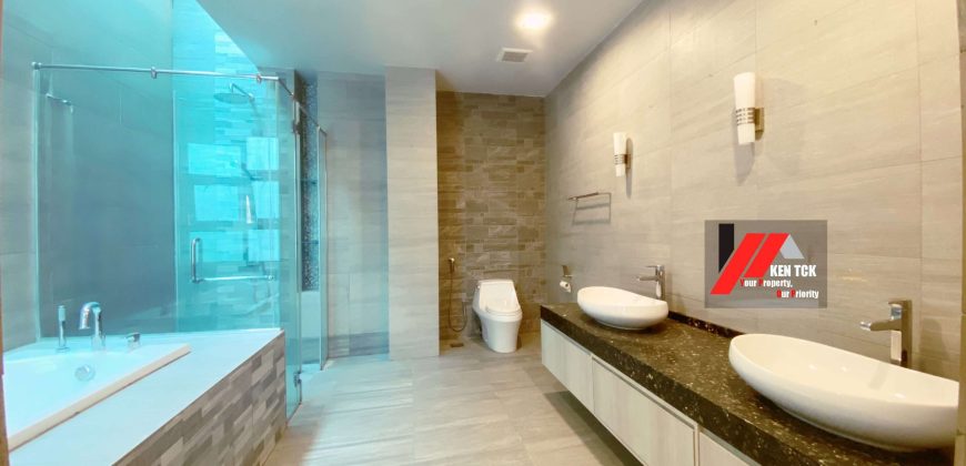 Casabella 3 Storey Bungalow @ Kota Damansara