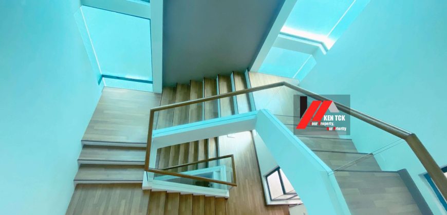 Casabella 3 Storey Bungalow @ Kota Damansara