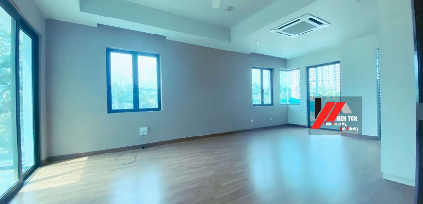 Casabella 3 Storey Bungalow @ Kota Damansara