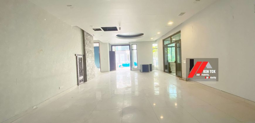 Casabella 3 Storey Bungalow @ Kota Damansara