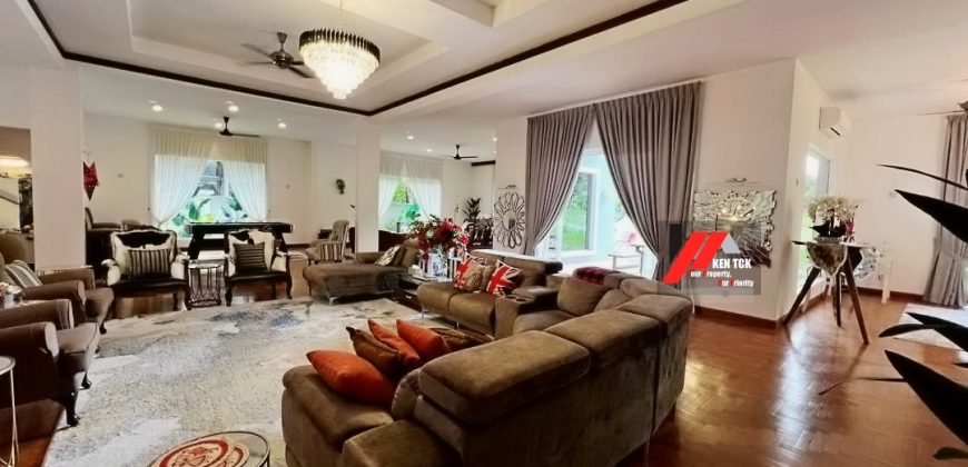 Bungalow With Golf View, Tropicana Indah