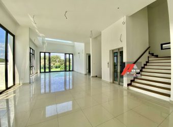 Shah Alam Bungalow With Golf View and Private Lift