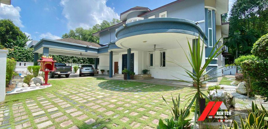 2 Storey Bungalow With Big Size Land, Bukit Sunway Damansara